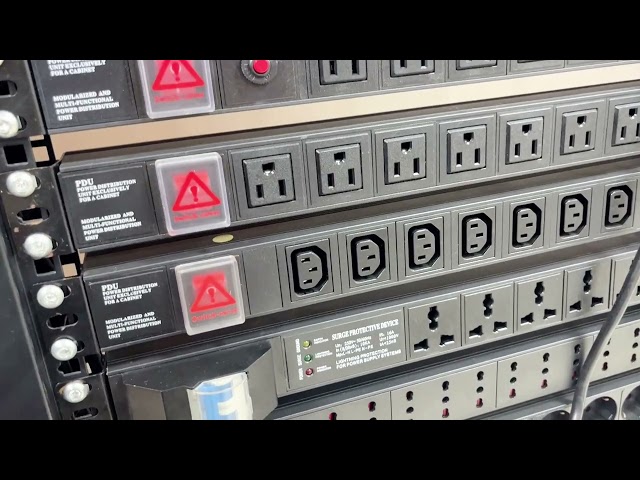 واحد توزیع برق آلومینیومی عمودی 12 راهی EU/Schuko مشکی 19 اینچی افقی 6 راهی 8 خروجی Schuko آلمان نوع واحد توزیع برق شبکه IT سوکت هوشمند PDU با سوئیچ 3x1.5 میلی متر مربع 2 متر طول